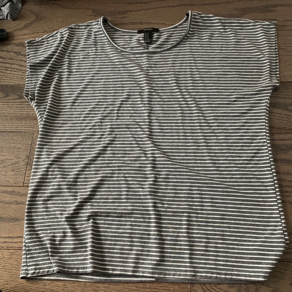 forever 21 tee